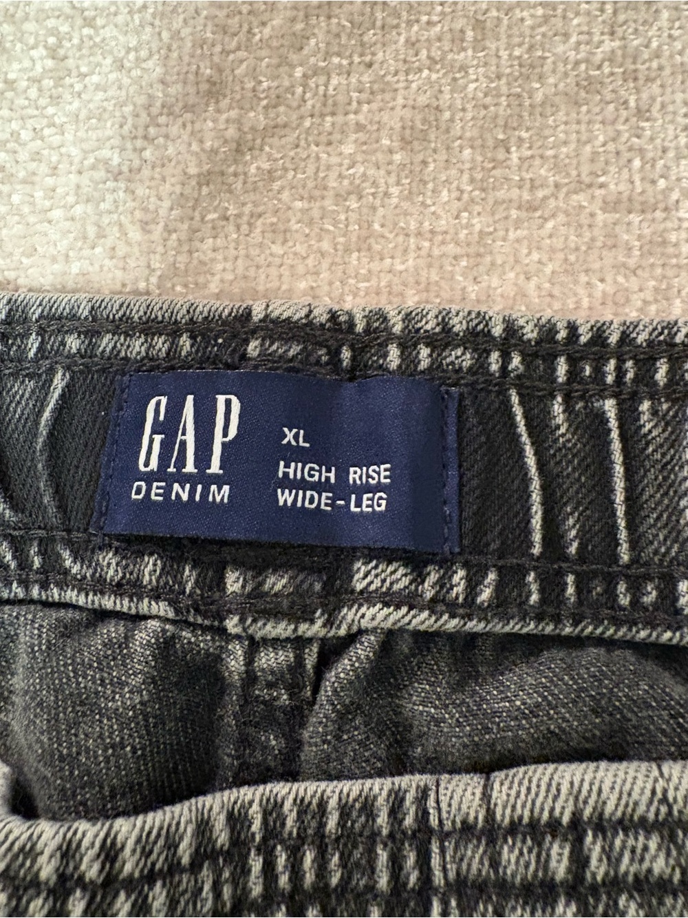 GAP Denim High Rise/Wide Leg Black Washed Cargo Style Jeans Size XL - Picture 9 of 16